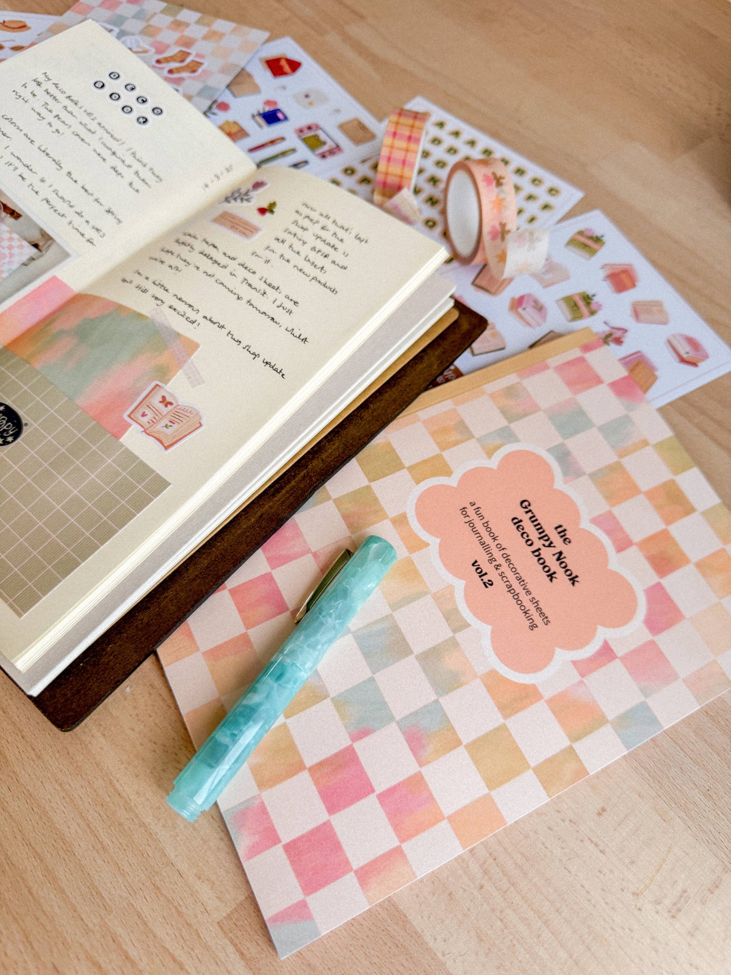 The Grumpy Nook Deco Book: Vol 2